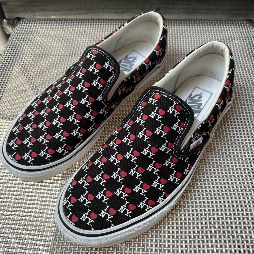 Vans ‘I Love New York’ Print Slip Ons (Size 10 women’s)